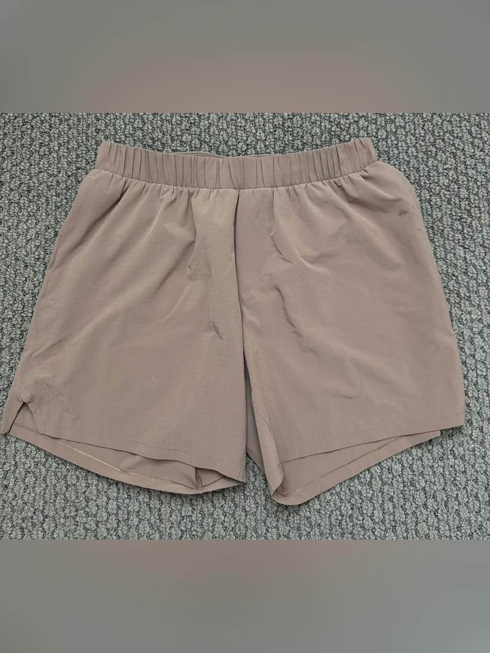Men’s Lululemon Mile Maker Ripstop Linerless Short 6” Sand